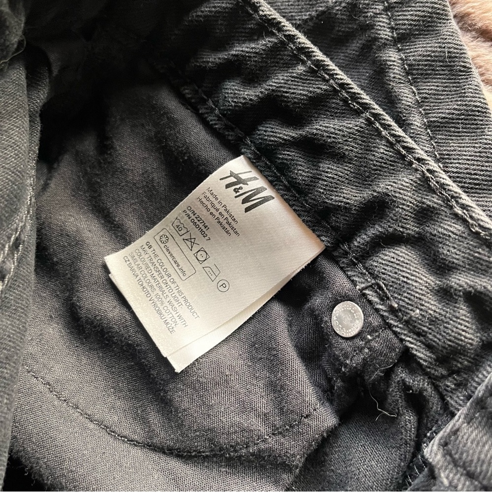 Black denim  mini skirt by divided, H&M - Picture 3 of 7